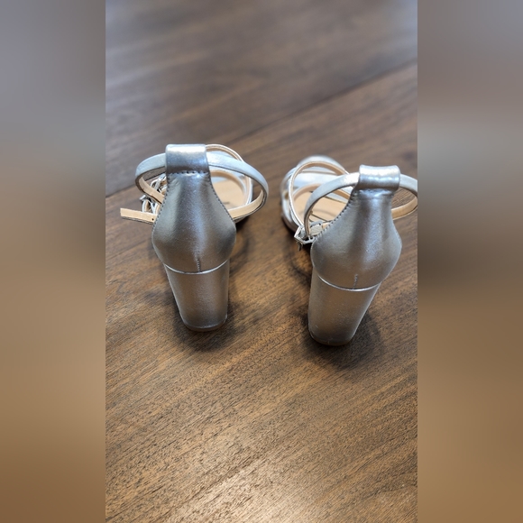 Sam Edelman Tammie Silver Ankle Strap Sandals - Picture 12 of 12